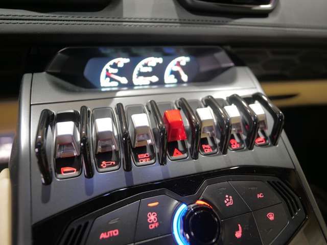 01700261