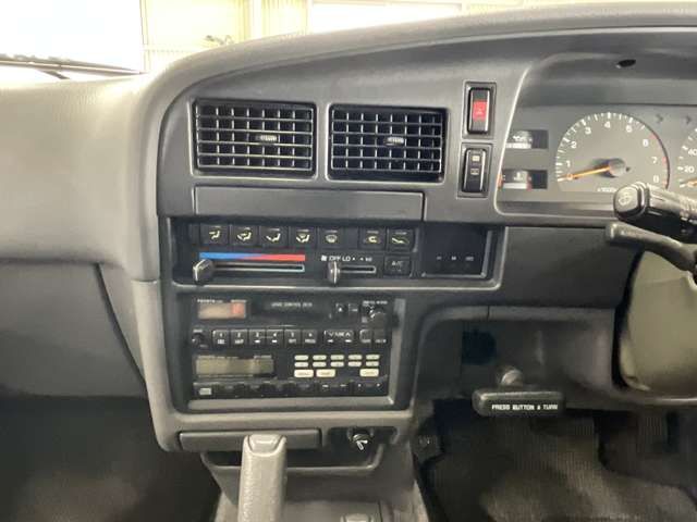 01800041
