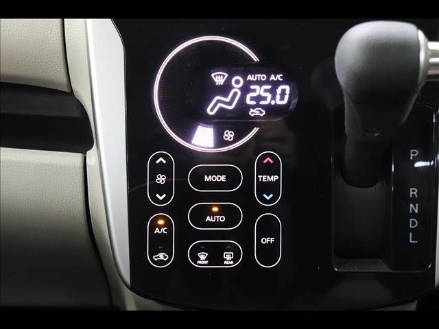 02565758