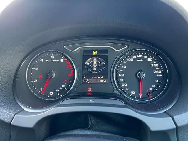 02565884