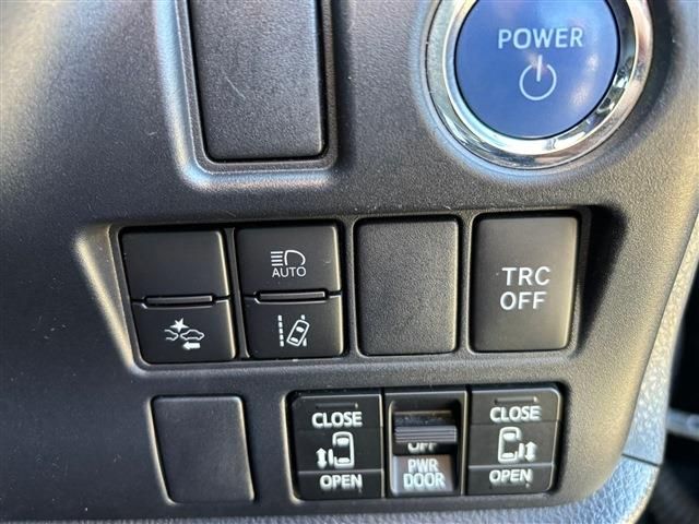 02565938