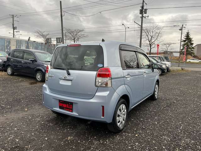 03065370