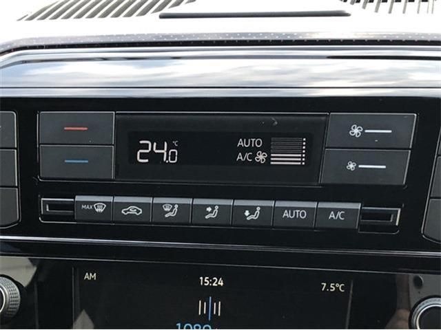 03366015