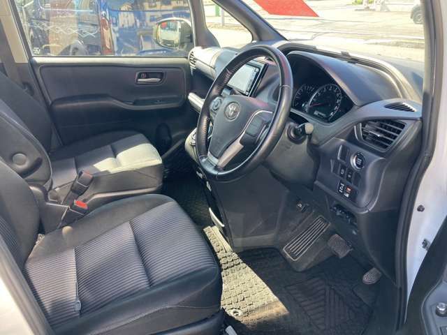 03665702