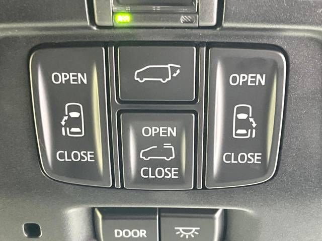 03700017