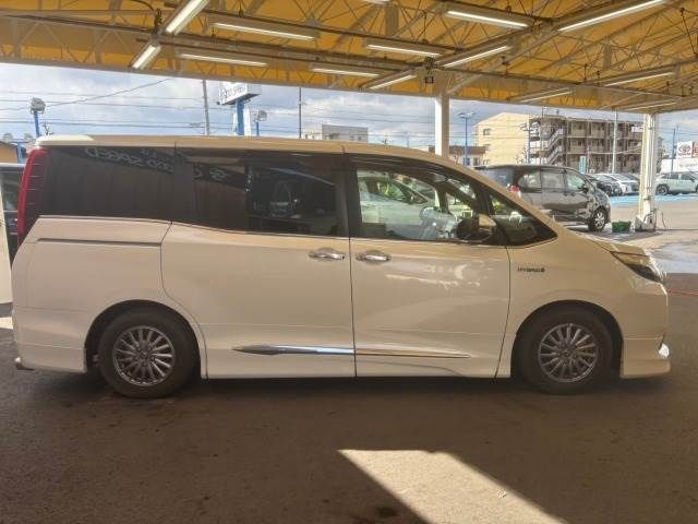 03861046