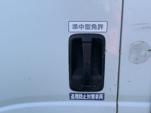 04565333