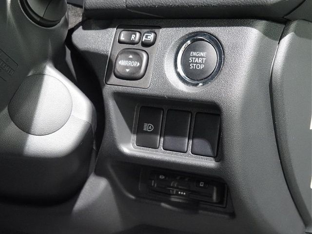 04665693