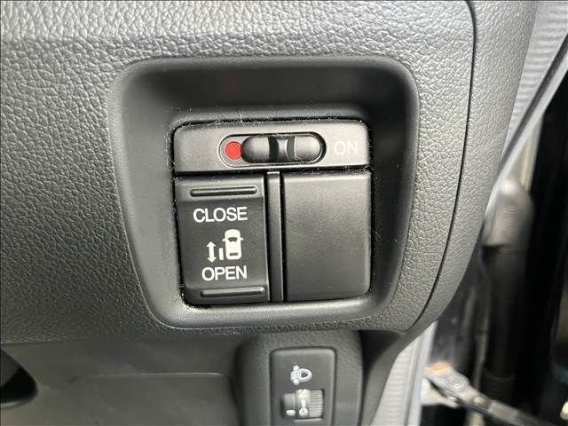 04861189