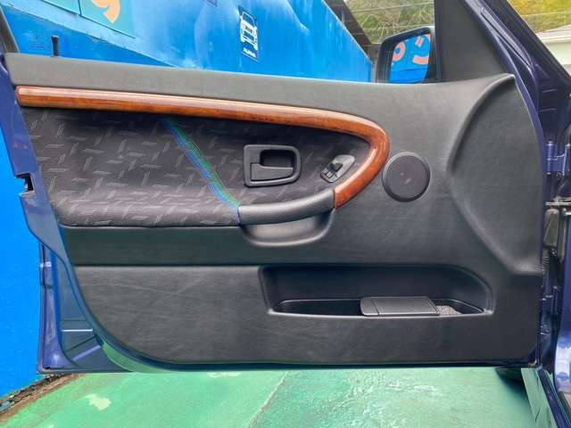 04862037