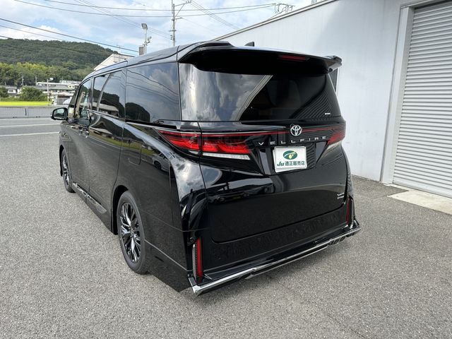 TOYOTA VELLFIRE HYBRID 4WD Z プレミア, 2023, for sale