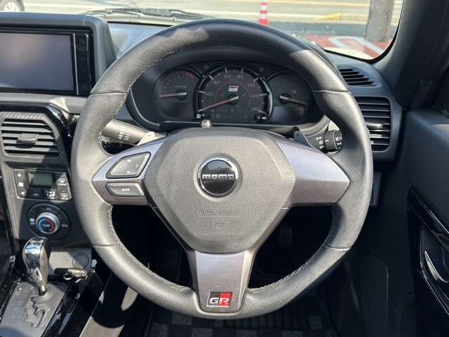 05560801