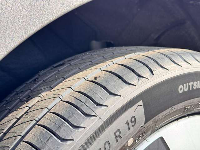 05562117