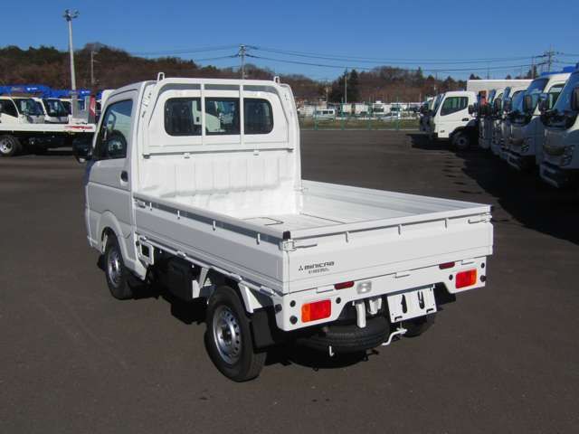 05600043