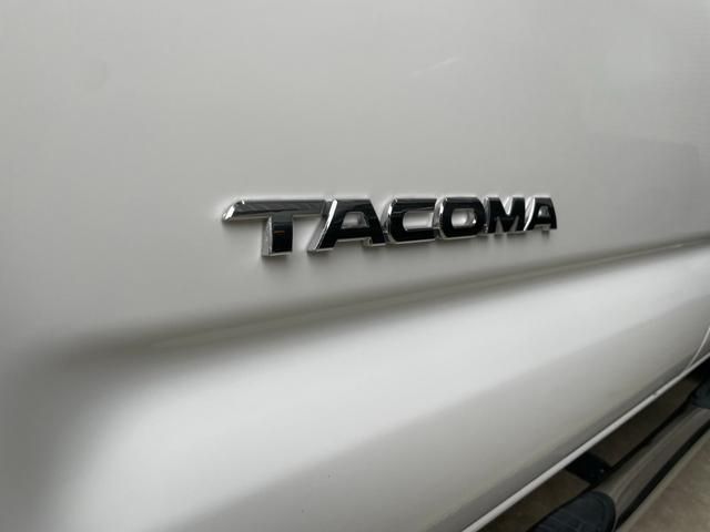 06850103