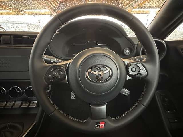 07561258