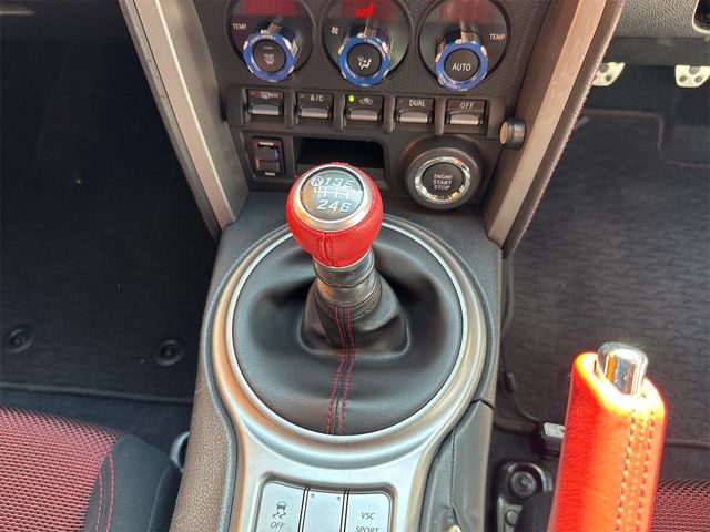 07650374
