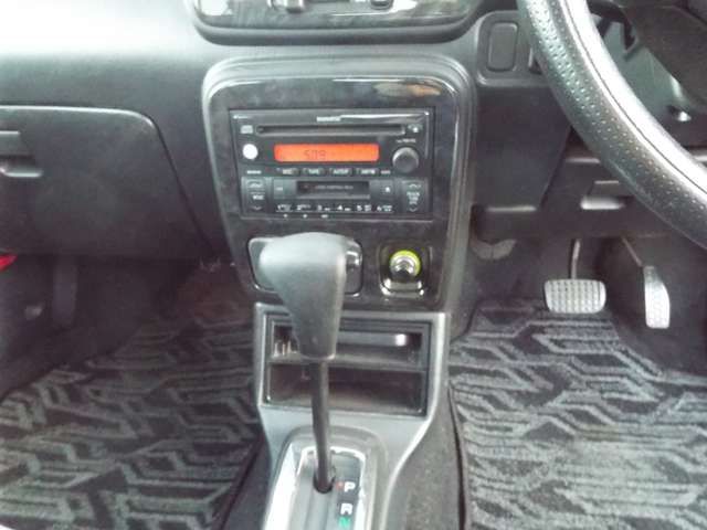 08000044