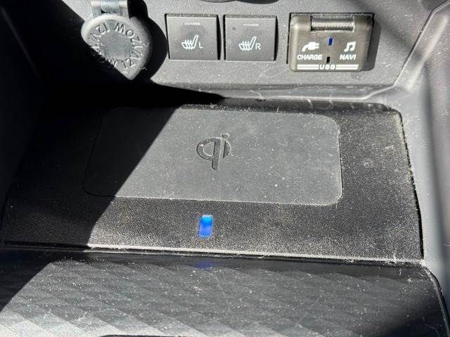 08360870