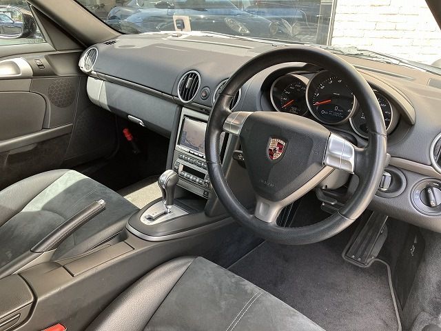 08866000