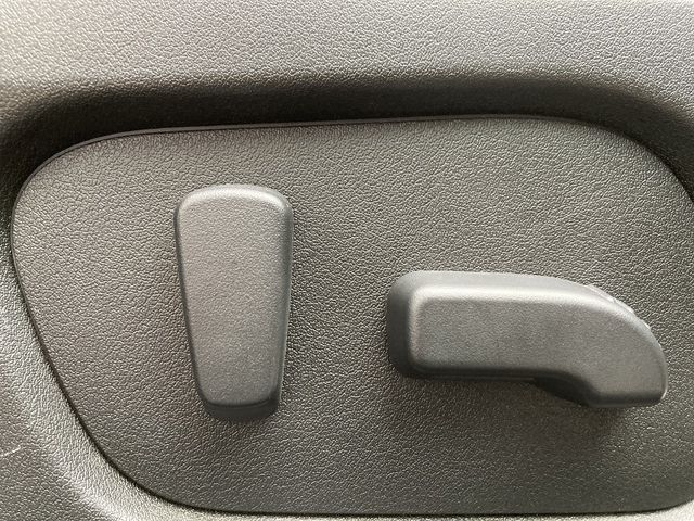 09320221