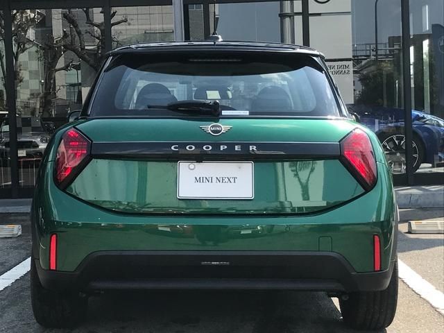 09450258