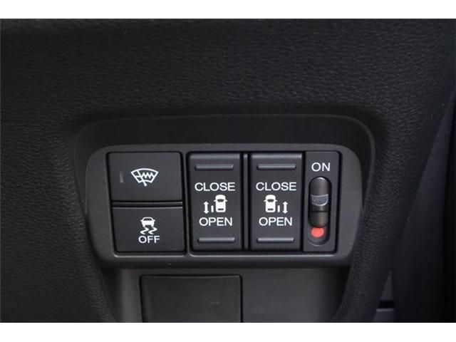 09566377