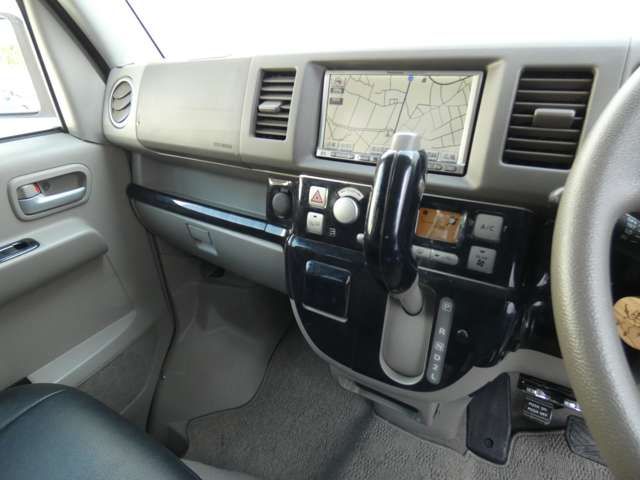 09900037