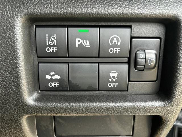 10065607