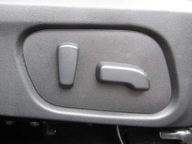 10260773