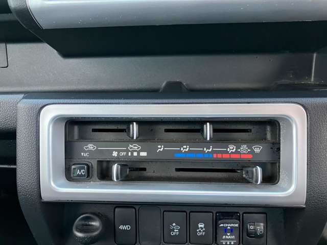 10560373