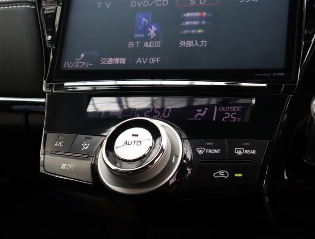 10600717