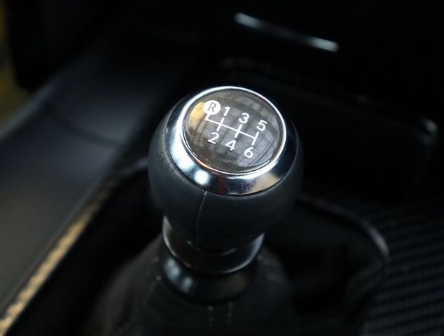 10600732