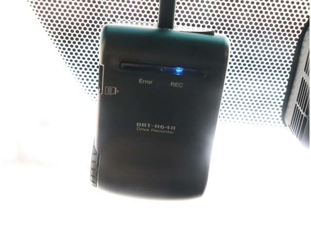 10600750