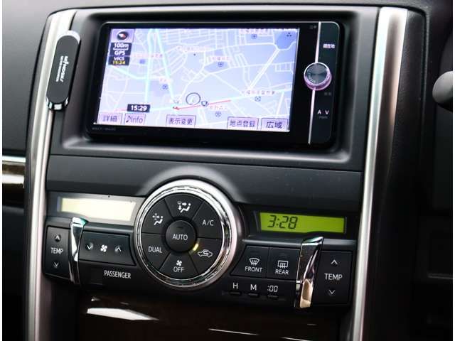 10600764