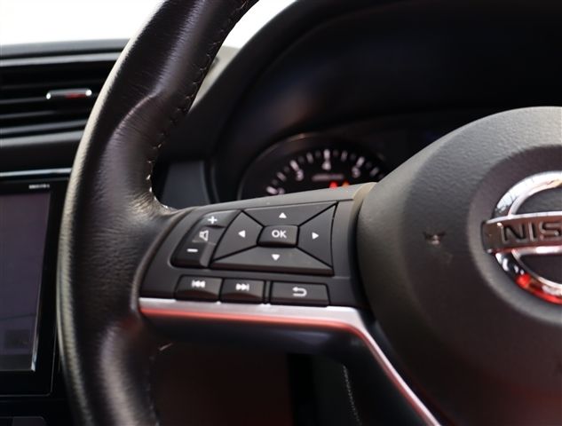 10600782