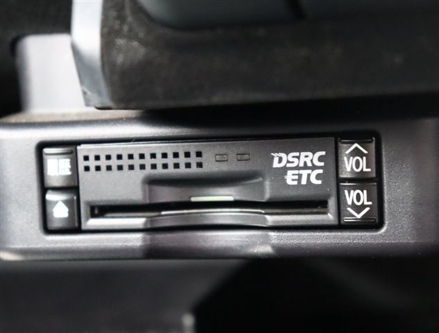 10600995