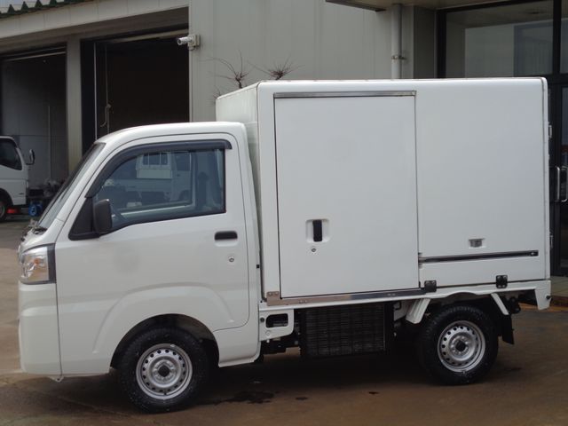 10750215