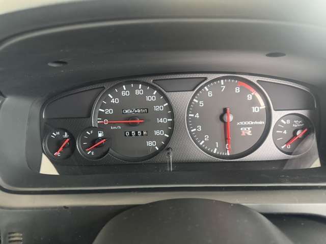10762038