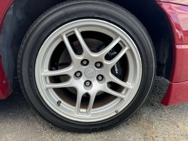 10762038