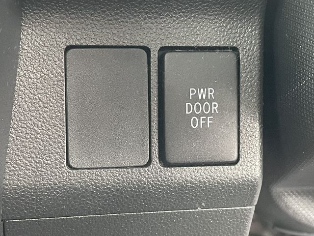 10850277