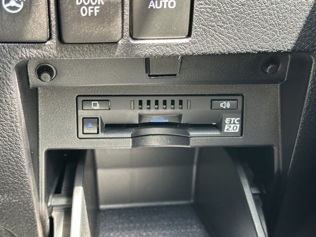10861626