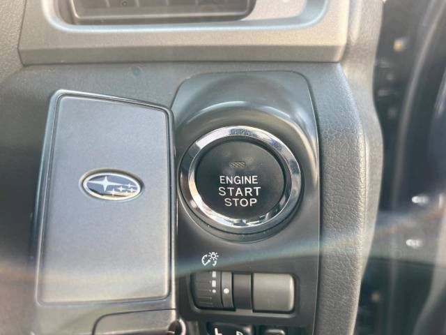 10862976