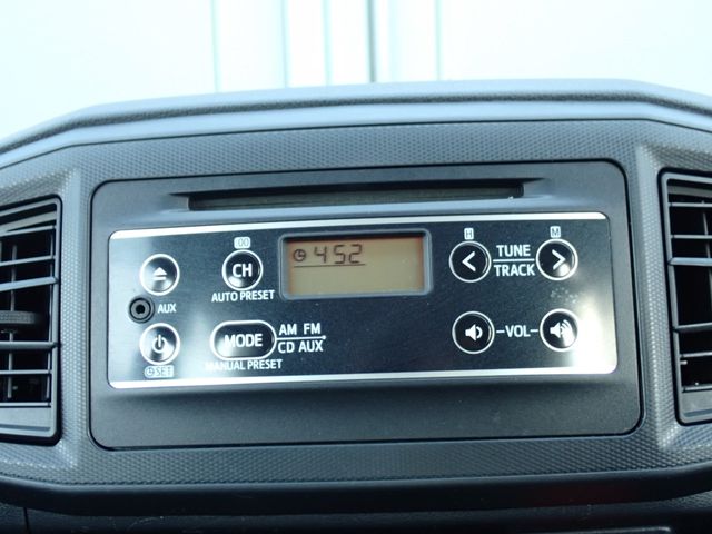 10865702