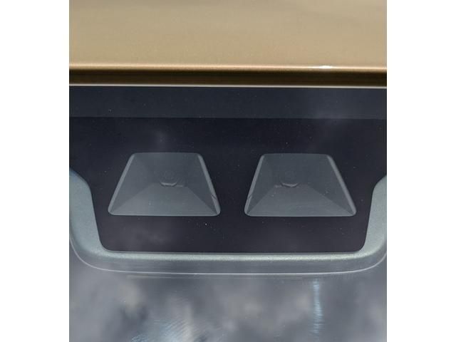 10880003