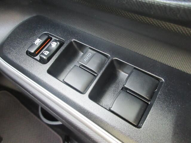 10920044