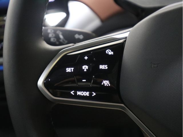 10920082