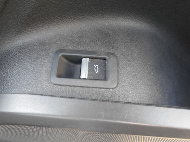 10950298