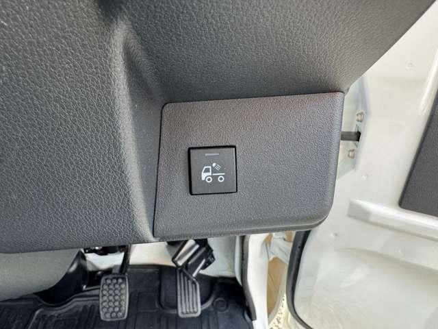 10960388