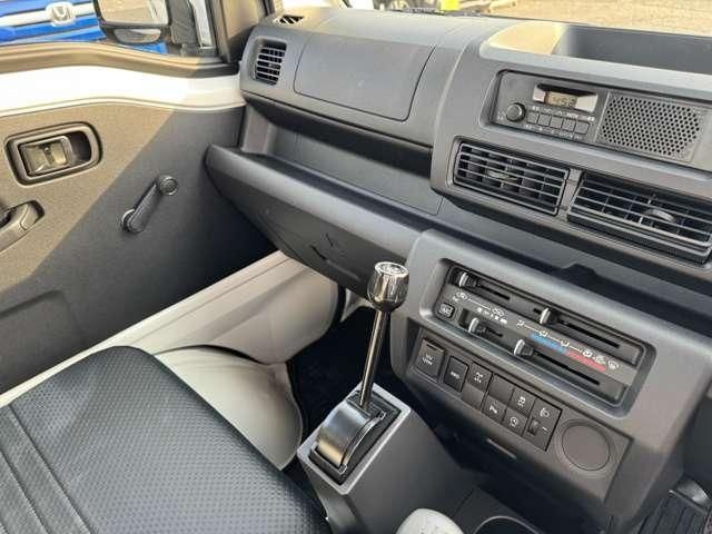 10960388
